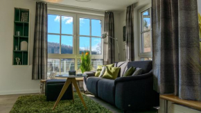 Großzügiges helles Penthouse -komplette Etage- mit Balkon und Stellplatz in ruhiger Lage